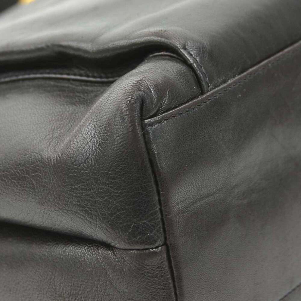 CHANEL Black Leather Shoulder Bag - Picture 7 of 15